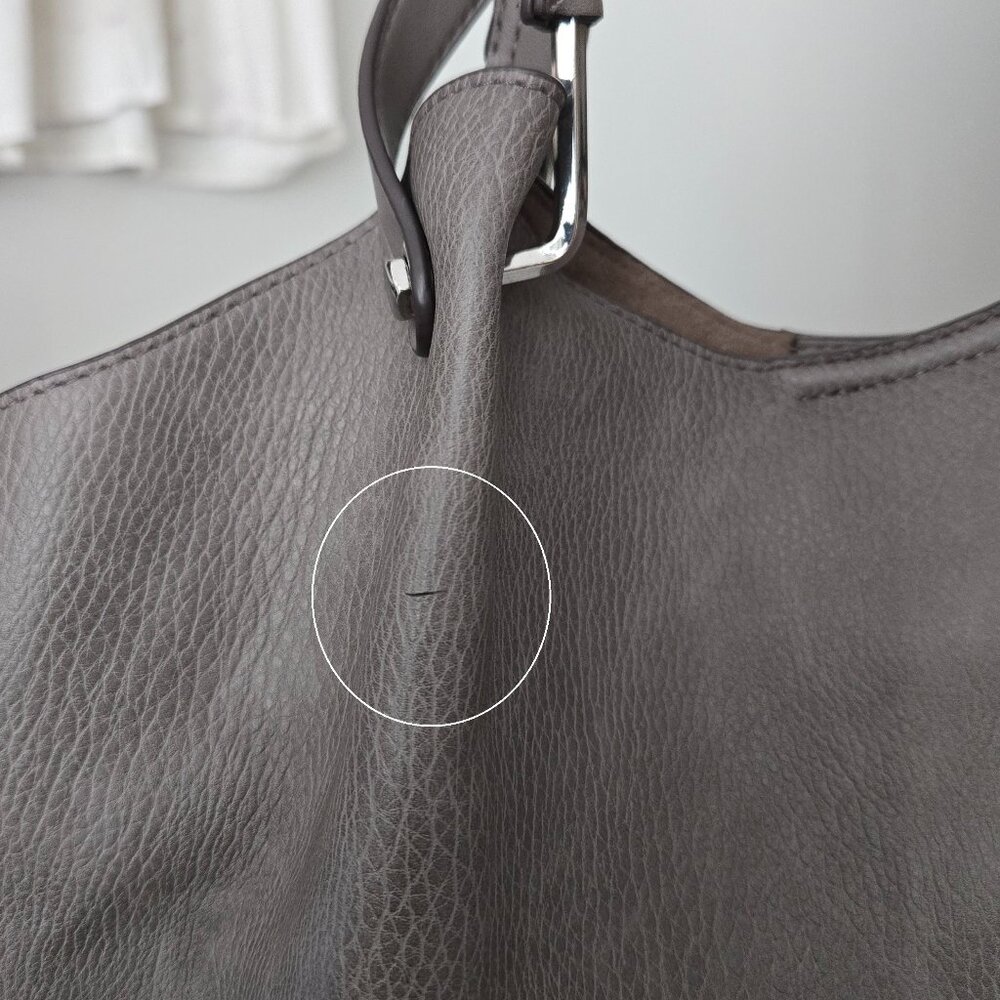 Sondra Roberts Gray Shoulder Bag - Picture 13 of 13